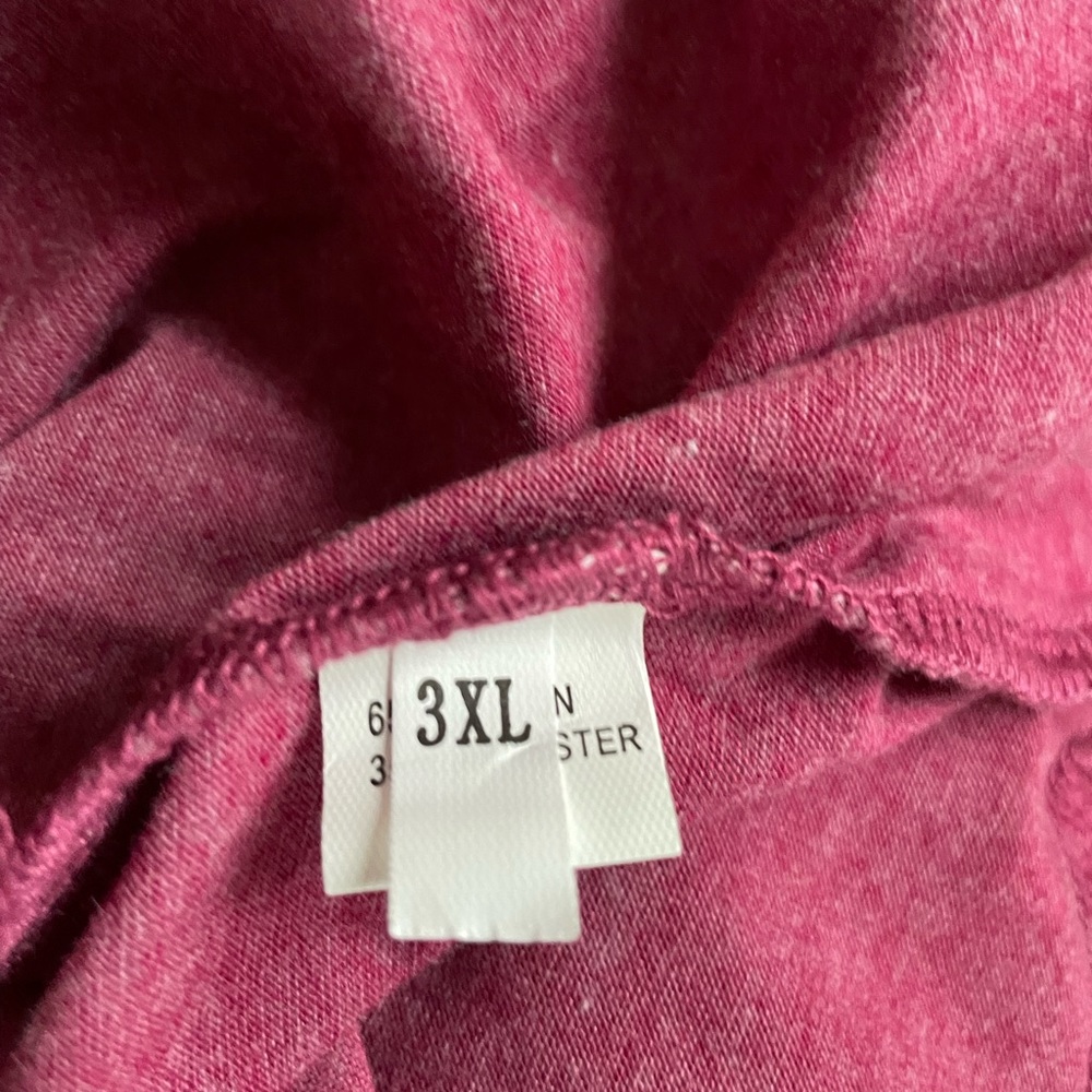 Womens 3xl maroon top. - Picture 3 of 3